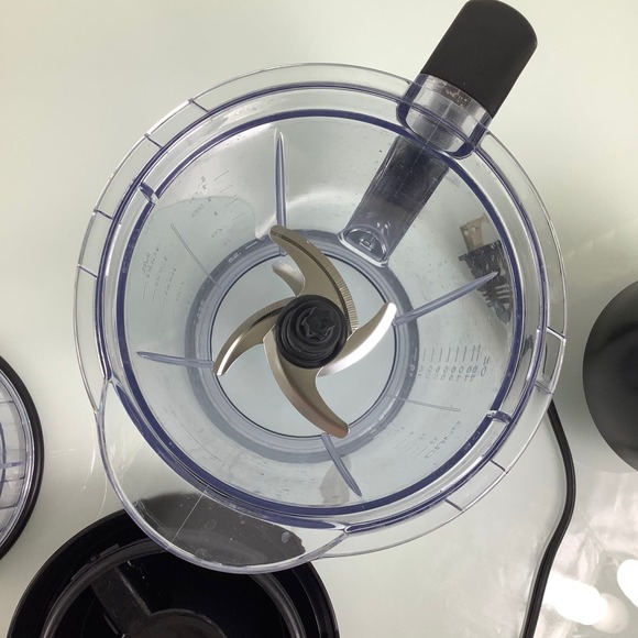 Ninja Food Processor blender 450 Watt 5 cups & 6 cups jars with blades EUC - Picture 5 of 11